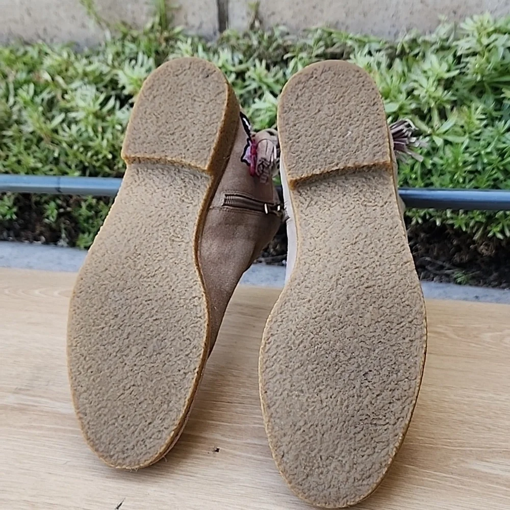 Kate Spade New York Bellville Floral Embroidered Suede Desert Booties Size 9